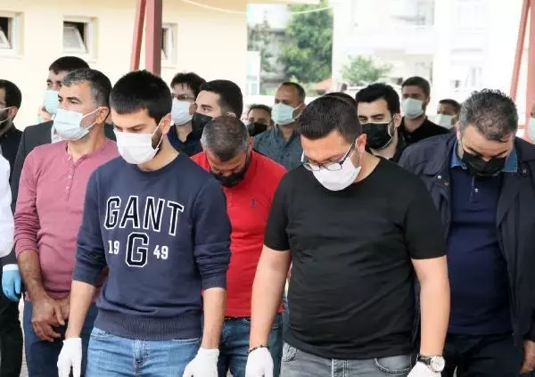 ANTALYA KORONAVİRÜS TEDAVİSİ GÖREN MATSO BAŞKANI BOZTAŞ TOPRAĞA VERİLDİ ANTALYA KORONAVİRÜS TEDAVİSİ GÖREN MATSO BAŞKANI BOZTAŞ TOPRAĞA VERİLDİ