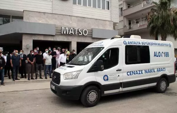 ANTALYA KORONAVİRÜS TEDAVİSİ GÖREN MATSO BAŞKANI BOZTAŞ TOPRAĞA VERİLDİ ANTALYA KORONAVİRÜS TEDAVİSİ GÖREN MATSO BAŞKANI BOZTAŞ TOPRAĞA VERİLDİ