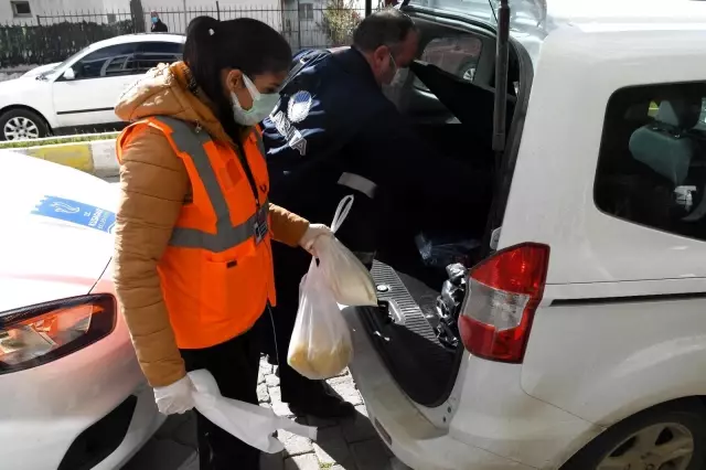 Kuşadası Belediyesi sağlıksız gıdaya geçit vermiyor Kuşadası Belediyesi sağlıksız gıdaya geçit vermiyor