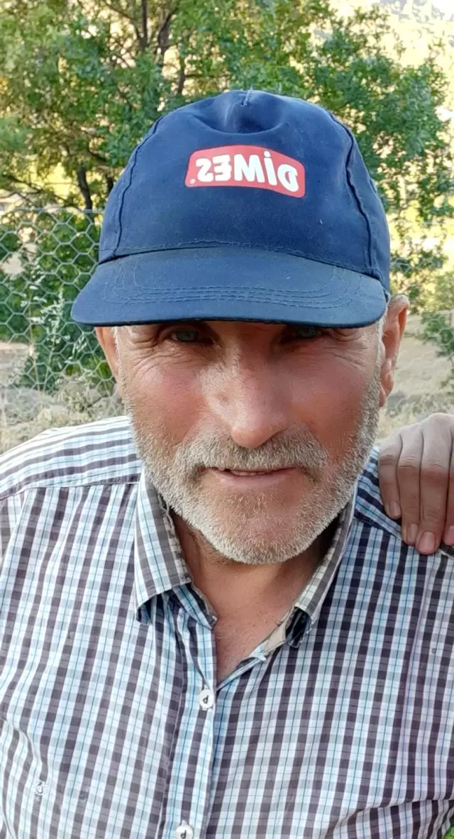 Kütahya Pazarlar'da kavga: 1 ölü, 1 yaralı Kütahya Pazarlar'da kavga: 1 ölü, 1 yaralı