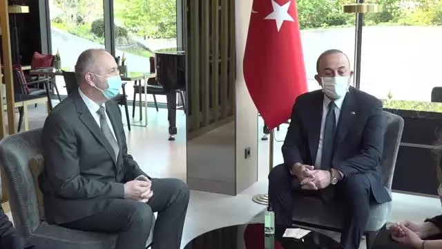 LÜBLİYANA - Dışişleri Bakanı Çavuşoğlu, Lübliyana Camii ve İslam Kültür Merkezini ziyaret etti LÜBLİYANA - Dışişleri Bakanı Çavuşoğlu, Lübliyana Camii ve İslam Kültür Merkezini ziyaret etti