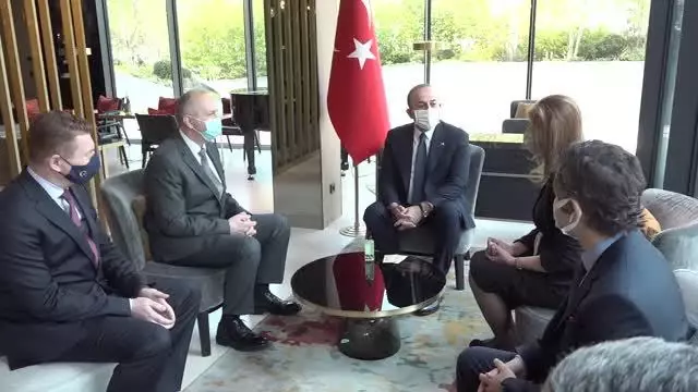 LÜBLİYANA - Dışişleri Bakanı Çavuşoğlu, Lübliyana Camii ve İslam Kültür Merkezini ziyaret etti LÜBLİYANA - Dışişleri Bakanı Çavuşoğlu, Lübliyana Camii ve İslam Kültür Merkezini ziyaret etti
