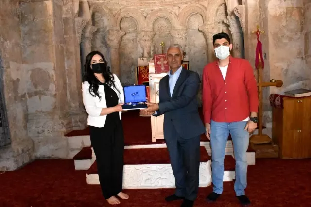 Mardin Büyükşehir Belediyesi, Süryani vatandaşların Paskalya Bayramını kutladı Mardin Büyükşehir Belediyesi, Süryani vatandaşların Paskalya Bayramını kutladı