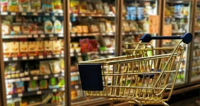 Marketlerde alkol satışı yasak mı? Marketlerde yasak olan ürünler nelerdir? Hangi ürünler satılmayacak, hangi ürünler satılacak? Marketlerde alkol satışı yasak mı? Marketlerde yasak olan ürünler nelerdir? Hangi ürünler satılmayacak, hangi ürünler satılacak?