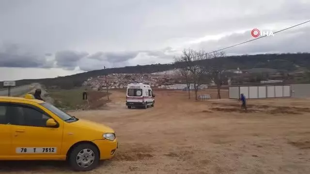 - Mermer ocağında greyder lastiği patladı : 1'i ağır 3 yaralı - Mermer ocağında greyder lastiği patladı : 1'i ağır 3 yaralı