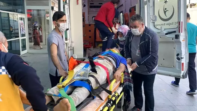 - Mermer ocağında greyder lastiği patladı : 1'i ağır 3 yaralı - Mermer ocağında greyder lastiği patladı : 1'i ağır 3 yaralı