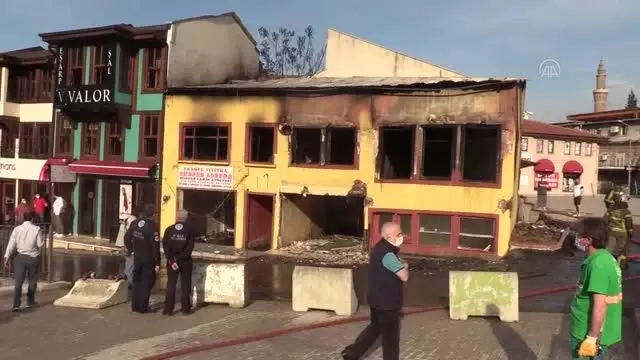 Metruk binada çıkan yangın söndürüldü Metruk binada çıkan yangın söndürüldü