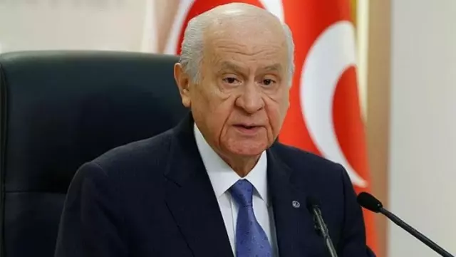 Bahçeli'den '100 Maddelik Yeni Anayasa' açıklaması: 'Değiştirilemez maddeler korundu' Bahçeli'den '100 Maddelik Yeni Anayasa' açıklaması: 'Değiştirilemez maddeler korundu'