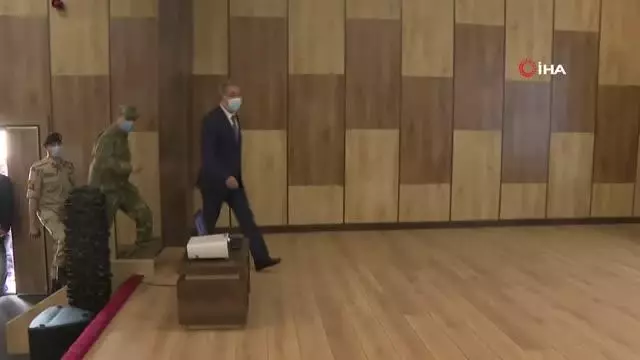 - Milli Savunma Bakanı Akar Libya'daki Mehmetçik ile bir araya geldi- Bakan Akar: 'Komşularımızla ilgili konularda üçüncü taraflar objektif olmalı'-... - Milli Savunma Bakanı Akar Libya'daki Mehmetçik ile bir araya geldi- Bakan Akar: 'Komşularımızla ilgili konularda üçüncü taraflar objektif olmalı'-...