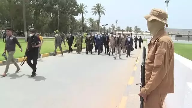 Milli Savunma Bakanı Akar, Libya'daki Mehmetçik ile bir araya geldi (3) Milli Savunma Bakanı Akar, Libya'daki Mehmetçik ile bir araya geldi (3)