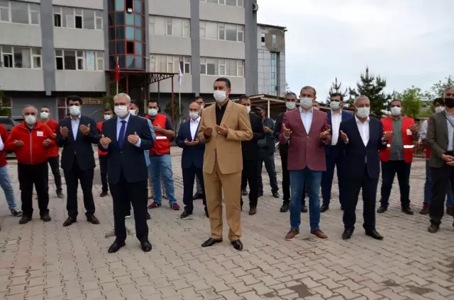 Muş'ta 5 bin kişilik aşevinin temeli atıldı Muş'ta 5 bin kişilik aşevinin temeli atıldı