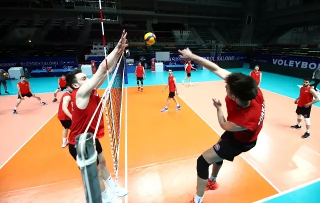 Nedim Özbey: 'Erkek voleybolunu özlenen yere getireceğiz' Nedim Özbey: 'Erkek voleybolunu özlenen yere getireceğiz'