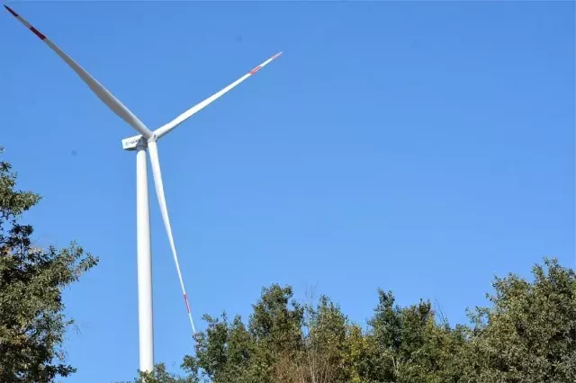 Rüzgar enerjisi ile 834 bin hanenin elektriğini karşılıyor Rüzgar enerjisi ile 834 bin hanenin elektriğini karşılıyor