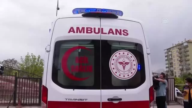 Sağlık Bakanlığınca acil sağlık hizmetine ihtiyaç duyan bebekler özel ambulanslarla taşınıyor Sağlık Bakanlığınca acil sağlık hizmetine ihtiyaç duyan bebekler özel ambulanslarla taşınıyor
