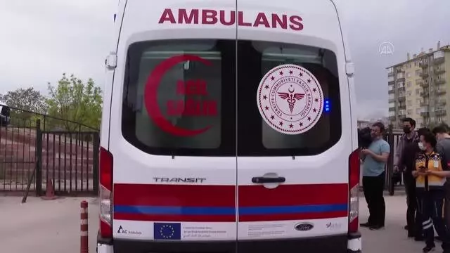 Sağlık Bakanlığınca acil sağlık hizmetine ihtiyaç duyan bebekler özel ambulanslarla taşınıyor Sağlık Bakanlığınca acil sağlık hizmetine ihtiyaç duyan bebekler özel ambulanslarla taşınıyor