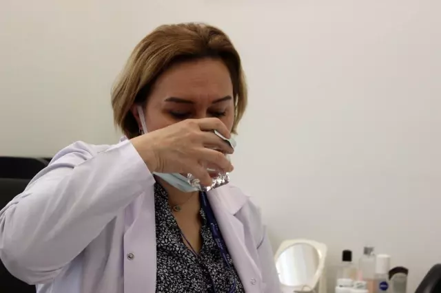 Sağlık çalışanlarının Ramazan mesaisi: 'Kapıda hasta beklerken kimse iftar yapamıyor' Sağlık çalışanlarının Ramazan mesaisi: 'Kapıda hasta beklerken kimse iftar yapamıyor'