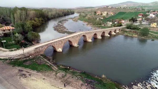 ŞAHRUH KÖPRÜSÜ'NE UNESCO DESTEKLİ KORUMA ŞAHRUH KÖPRÜSÜ'NE UNESCO DESTEKLİ KORUMA