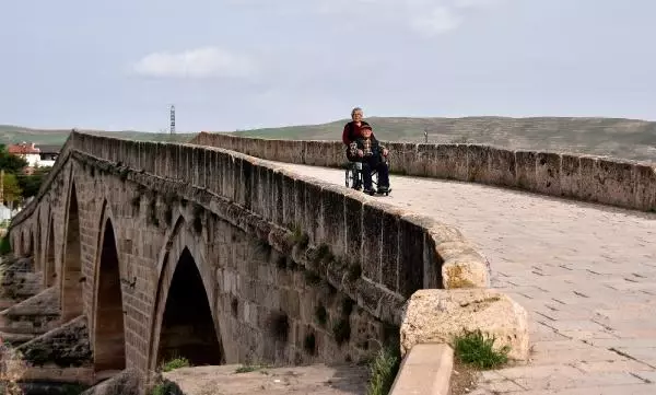 ŞAHRUH KÖPRÜSÜ'NE UNESCO DESTEKLİ KORUMA ŞAHRUH KÖPRÜSÜ'NE UNESCO DESTEKLİ KORUMA