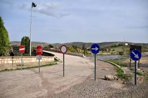 ŞAHRUH KÖPRÜSÜ'NE UNESCO DESTEKLİ KORUMA ŞAHRUH KÖPRÜSÜ'NE UNESCO DESTEKLİ KORUMA