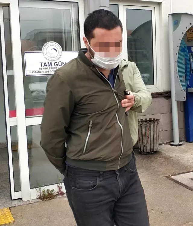 - Samsun'da site görevlisini bıçaklayan site sakini tutuklandı - Samsun'da site görevlisini bıçaklayan site sakini tutuklandı