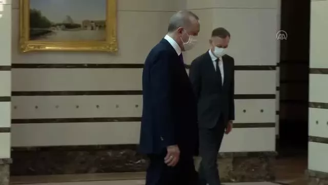 Şili Büyükelçisi Castro, Cumhurbaşkanı Erdoğan'a güven mektubu sundu Şili Büyükelçisi Castro, Cumhurbaşkanı Erdoğan'a güven mektubu sundu
