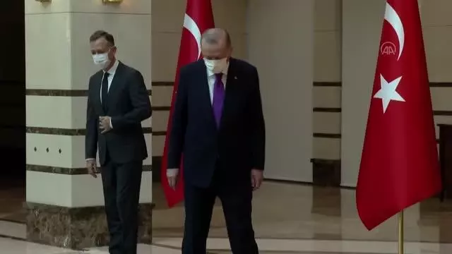 Şili Büyükelçisi Castro, Cumhurbaşkanı Erdoğan'a güven mektubu sundu Şili Büyükelçisi Castro, Cumhurbaşkanı Erdoğan'a güven mektubu sundu