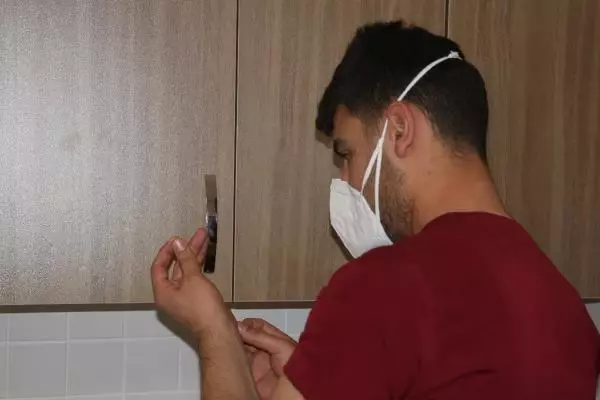 Şırnak'ta, 'Aşı ikna timi' telefonda ikna olmayanların evlerine gidiyor Şırnak'ta, 'Aşı ikna timi' telefonda ikna olmayanların evlerine gidiyor
