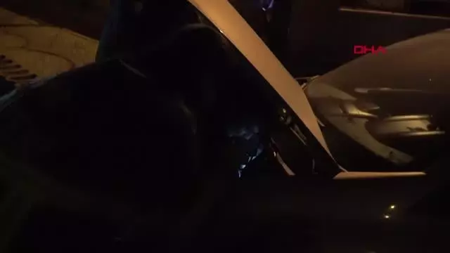 Otomobilin motoruna giren yavru kedinin inadı ekipleri pes ettirdi Otomobilin motoruna giren yavru kedinin inadı ekipleri pes ettirdi