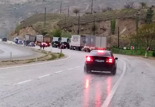 Sivas'ta sağanak yağış taşkınlara neden oldu Sivas'ta sağanak yağış taşkınlara neden oldu