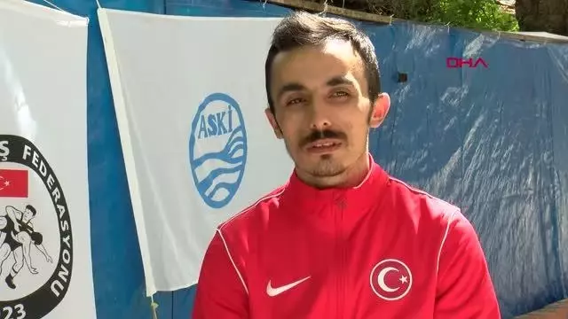 SPOR Milli halterci Muammer Şahin, DHA'nın haberinden sonra haltere geri döndü SPOR Milli halterci Muammer Şahin, DHA'nın haberinden sonra haltere geri döndü