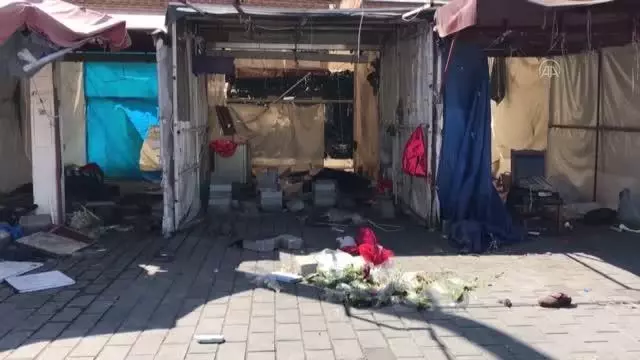 Taksim Meydanı'ndaki çiçekçiler yeni yerlerine taşındı Taksim Meydanı'ndaki çiçekçiler yeni yerlerine taşındı
