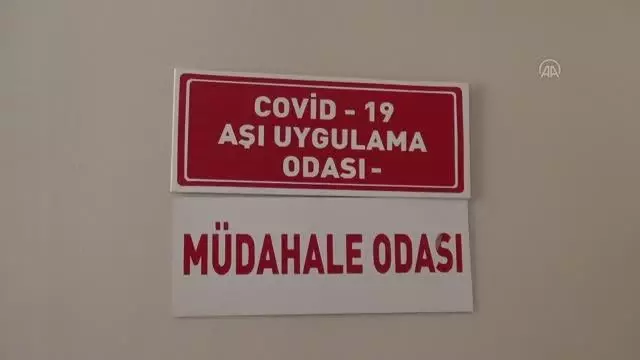 Tam kapanma sürecinde Kovid-19'a karşı aşılama çalışmaları aralıksız sürüyor Tam kapanma sürecinde Kovid-19'a karşı aşılama çalışmaları aralıksız sürüyor