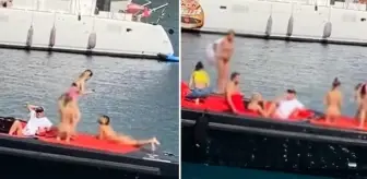 Bunlara tam kapanma yok mu? Tekneyle denize açılıp bir de çıplak poz verdiler