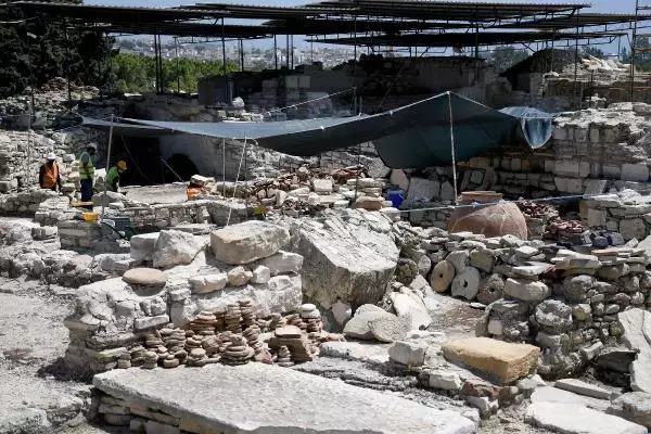 AYDIN TARİHİ KADIKALESİ'NİN ÜZERİ GÖBEKLİTEPE GİBİ KAPATILACAK AYDIN TARİHİ KADIKALESİ'NİN ÜZERİ GÖBEKLİTEPE GİBİ KAPATILACAK