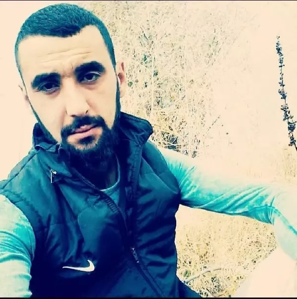 Tarlada çalışırken üzerine yıldırım düştü Tarlada çalışırken üzerine yıldırım düştü