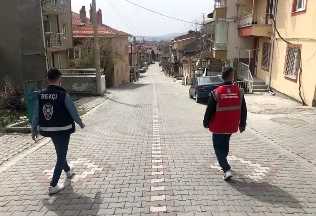 Tavşanlı'da denetim ekipleri faaliyetlerini sıklaştırdı Tavşanlı'da denetim ekipleri faaliyetlerini sıklaştırdı