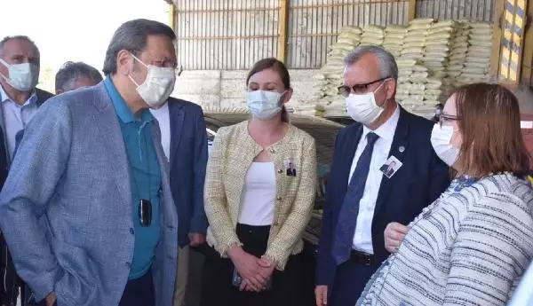 TOBB Başkanı Hisarcıklıoğlu'dan iş insanı Girgin'in ailesine taziye ziyareti TOBB Başkanı Hisarcıklıoğlu'dan iş insanı Girgin'in ailesine taziye ziyareti