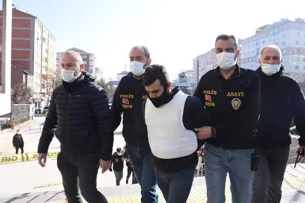 Tokkal ailesinin cinayet zanlısı: Ben burada olmaya razıyım, yeter ki katili bulun Tokkal ailesinin cinayet zanlısı: Ben burada olmaya razıyım, yeter ki katili bulun