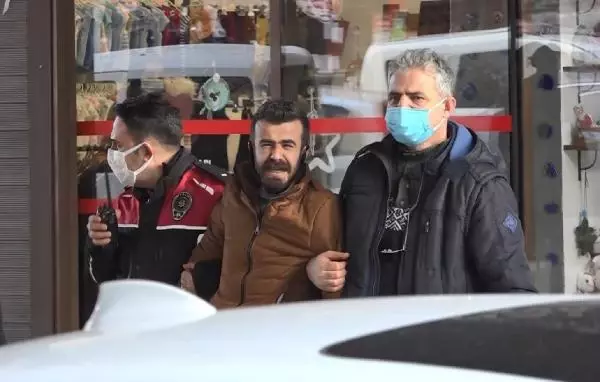 Tokkal ailesinin cinayet zanlısı: Ben burada olmaya razıyım, yeter ki katili bulun Tokkal ailesinin cinayet zanlısı: Ben burada olmaya razıyım, yeter ki katili bulun