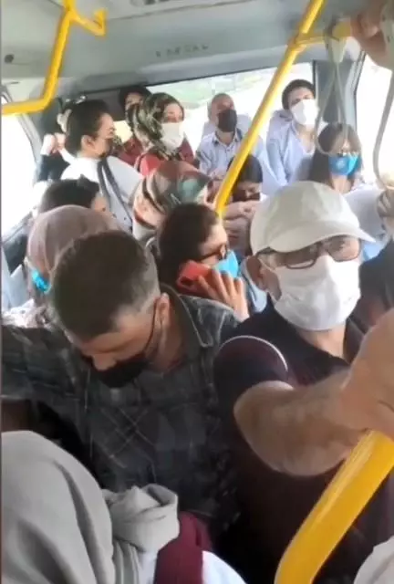 Bursa'da tam kapanmada toplu taşımalarda yoğunluk! Bursa'da tam kapanmada toplu taşımalarda yoğunluk!
