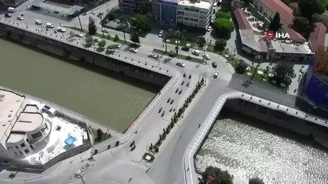 Trafik Haftası'na konvoylu kutlama Trafik Haftası'na konvoylu kutlama