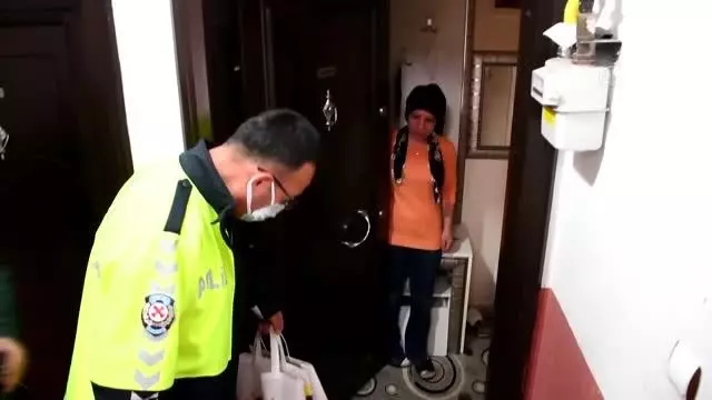 Trafik kazası nedeniyle tekerlekli sandalyeye mahkum olan kişiden 'emniyet kemeri kullanma' çağrısı Trafik kazası nedeniyle tekerlekli sandalyeye mahkum olan kişiden 'emniyet kemeri kullanma' çağrısı