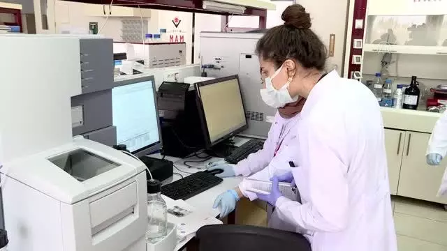 Türk bilim insanlarının geliştirdiği aşı tasarımları mutasyonlara karşı daha hızlı yenilenebiliyor Türk bilim insanlarının geliştirdiği aşı tasarımları mutasyonlara karşı daha hızlı yenilenebiliyor