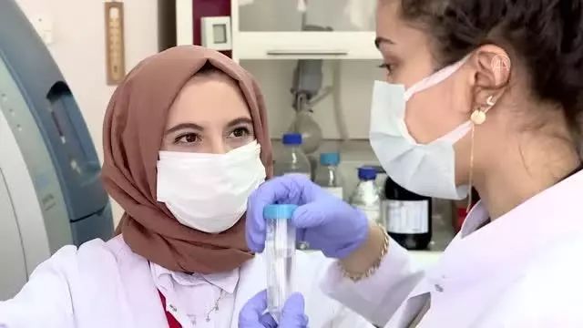 Türk bilim insanlarının geliştirdiği aşı tasarımları mutasyonlara karşı daha hızlı yenilenebiliyor Türk bilim insanlarının geliştirdiği aşı tasarımları mutasyonlara karşı daha hızlı yenilenebiliyor