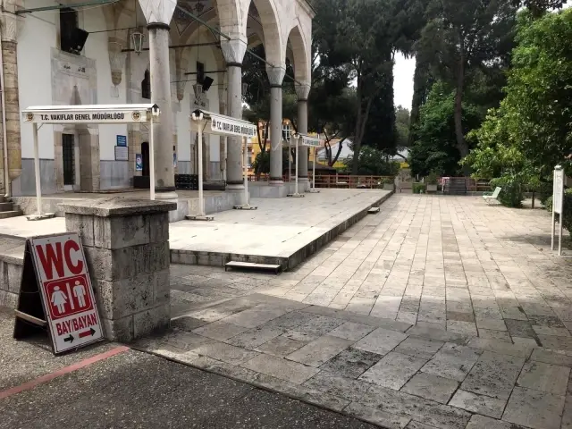 Tuvalet hırsızları yakalanarak, tutuklandı Tuvalet hırsızları yakalanarak, tutuklandı