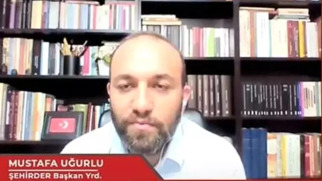 Üzeyir İlbak, gençlere yazarlık ve dergicilik tecrübelerini anlattı Üzeyir İlbak, gençlere yazarlık ve dergicilik tecrübelerini anlattı