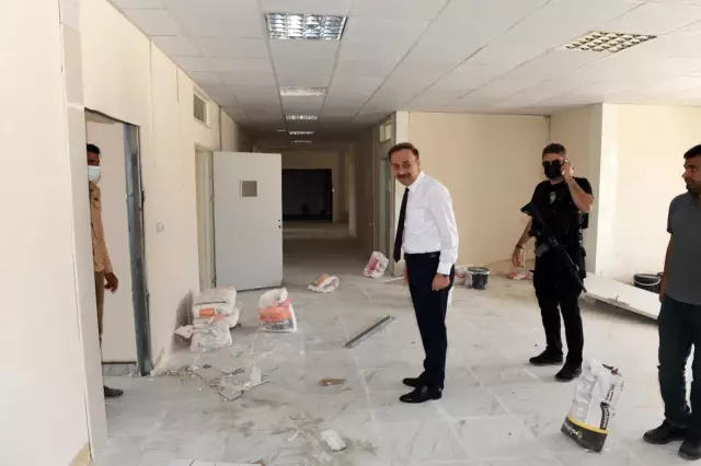Vali Erin Telabyad'da İncelemelerde Bulundu Vali Erin Telabyad'da İncelemelerde Bulundu