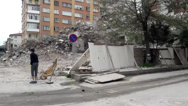 Vatandaşın yoğun tepkisine neden olan bina yıkımında sorun çözüldü Vatandaşın yoğun tepkisine neden olan bina yıkımında sorun çözüldü