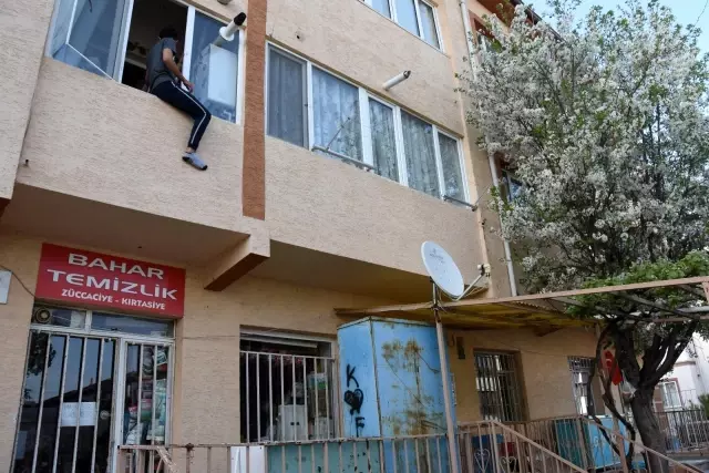 Yaşlı kadının evine koçbaşıyla girildi Yaşlı kadının evine koçbaşıyla girildi