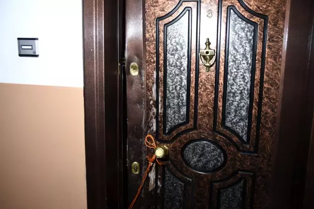 Yaşlı kadının evine koçbaşıyla girildi Yaşlı kadının evine koçbaşıyla girildi